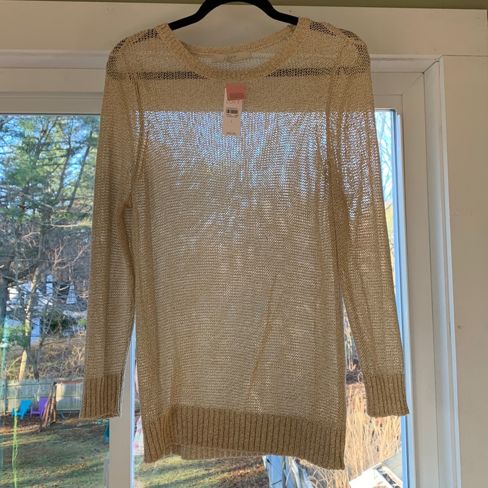 LOFT knit spring top!  Perfect staple for Spring.